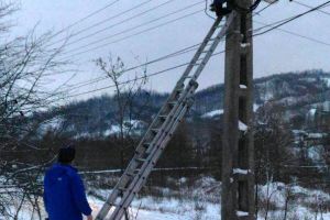ACUM: 15 localităţi din Vrancea fără energie electrică