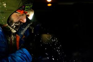 Tibi Uşeriu şi un elveţian, singurii care au mai rămas în cursa Yukon Arctic Ultra