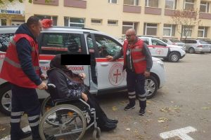 Ambulanţele Asociaţiei Filantropia Ortodoxă au transportat circa 400 bolnavi