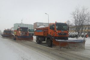 VIDEO 52 de utilaje au deszăpezit drumurile din municipiul Braşov!
