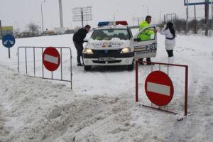 40 de persoane au ramas BLOCATE la un hotel de la Cota 1400. Intervin pompierii militari