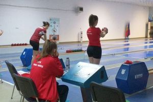 Popicarele junioare menţin sus ştacheta