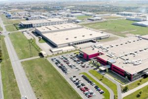 Fabricile de bani: Parcurile industriale din Oradea au atras investiţii de 400 milioane euro şi trec la afaceri “deştepte”: IT, robotică şi medicamente
