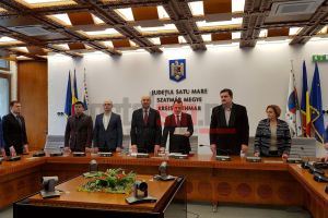 FOTO/VIDEO. Noul subprefect de Satu Mare, Cosmin Bota, a fost instalat în funcţie