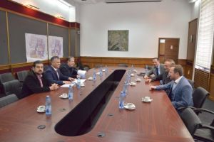 Cea mai bună şcoală elveţiană din domeniul ospitalităţii ar putea avea un centru la Braşov