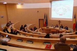 VIDEO – Scandal la Consiliul Judeţean – Şedinţă suspendată; PSD-ul nu votează bugetul