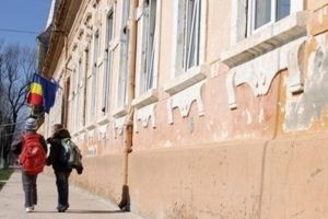 Numărul virozelor depistate la copiii şi cadrele didactice din şcolile şi grădiniţele din Timiş se apropie de 4.000