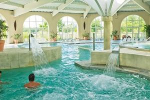 VIDEO. De câte bilete gratuite de tratament balnear pot beneficia pensionarii şi asiguraţii în acest an. Situaţia în Alba