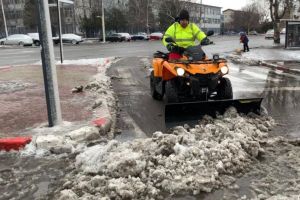  Utilajele de deszapezire au actionat pe drumurile din Constanta (galerie foto)