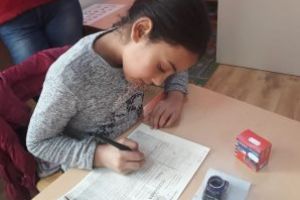 Istorie locală descoperită şi  scrisă cu tocul cu peniţă, de elevi din satul Araci