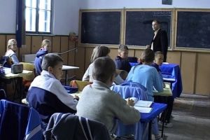 Triaj epidemiologic la începutul orelor de curs în şcolile botoşănene, după declararea epidemiei de gripă