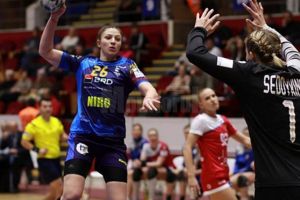 Sucevenii Costică Buceschi şi Anca Polocoşer au barat, cu Minaur Baia Mare, drumul spre ...