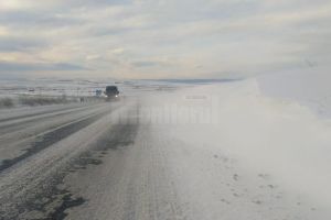 Toate drumurile din judeţul Suceava sunt deschise traficului rutier