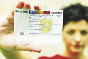 Şi-a cumpărat o nouă identitate cu 30 de euro! A fost prinsă de poliţiştii din Bihor 
