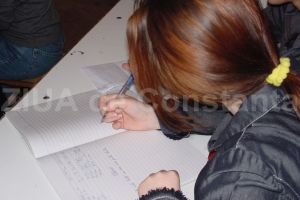 ISJ Constanta. Ce olimpiade se desfasoara in acest weekend. Sute de elevi inscrisi