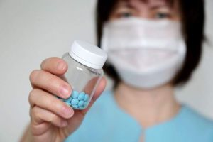 Profesoară româncă, venită din China, suspectă de îmbolnăvire cu coronavirus la Suceava