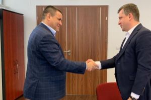 Beclean: S-a semnat contractul pentru modernizarea iluminatului public