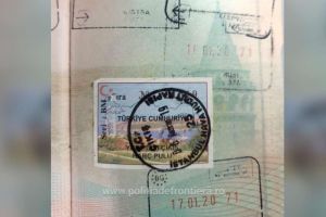 Zeci de pasapoarte si carti de identitate false depistate la controlul de frontiera in luna ianuarie (galerie foto)