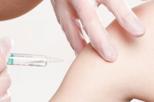 Pediatrii din SUA, îngrijoraţi din cauza campaniilor anti-vaccinare. Gripa a fost extrem de brutală cu copiii în acest sezon