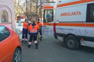 Bărbat din Botoşani dus de urgenţă la spital, după ce a fost găsit în casă cu degerături şi în condiţii greu de imaginat