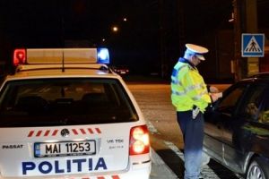 Neavând permis, i-a dat maşina prietenului…