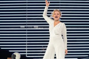 FOTO – La mulţi ani, Ofelia Popii! Cea mai cunoscută actriţă a Sibiului