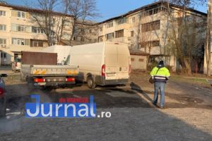 FOTO: Hoţii de motorină au acţionat în Focşani | Două dube golite de combustibil