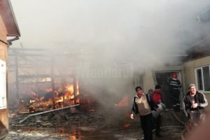 Incendiu devastator la o gospodărie din Mănăstirea Humorului