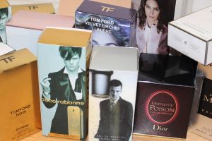 Vânzători de parfumuri şi alcool prinşi de jandarmi în pieţele din Timişoara