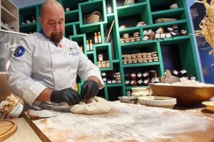 Chef Radu Zărnescu: „O mâncare corectă înseamnă una cum era odinioară, naturală, ecologică, biologică.