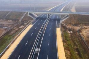 Ungurii au mai inaugurat o porţiune din cea de-a doua autostradă spre România