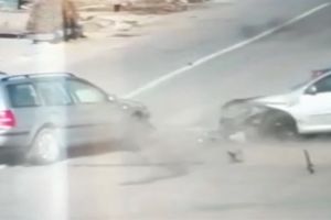 VIDEO: Accident la Gura Șuţii. Iniţial, persoanele implicate nu s-au declarat rănite, dar ulterior au ajuns la spital