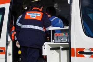 Tânăr de 20 de ani, găsit căzut pe stradă, inconştient, în Sânnicolau Mare