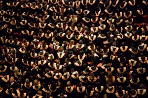 Rectori pe vecie! Senatul elimină limitarea numărului de mandate pentru şefii universităţilor