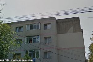 Adevarat chilipir:  33 de garsoniere si un apartament situate intr-un fost camin de nefamilisti din Medgidia, scoase la mezat 