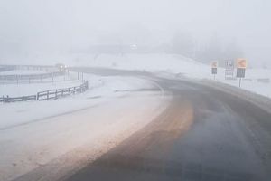 Circulaţie în condiţii de iarnă în Pasul Tihuţa