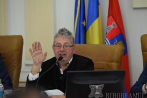Evaluări pe alese: La Consiliul Judeţean Bihor, calificativele profesionale se dau pe criterii etnice