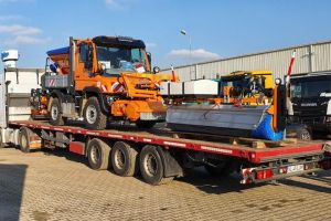 FOTO! Direcţia Judeţeană de Drumuri şi Poduri a achiziţionat două sisteme automate de cântărire cu tehnologie GPS, dar şi mai multe utilaje