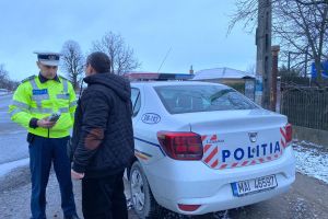 DÂMBOVIȚA: Continuă controalele poliţiştilor în trafic-Acţiunea “TRUCK & BUS”