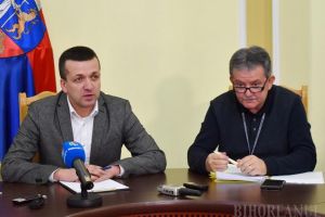 În Oradea, mai mulţi copaci tăiaţi decât plantaţi. Viceprimarul Birta admite că Primăria şi-a făcut regulament ecologist de ochii lumii şi că va doborî arbori în continuare