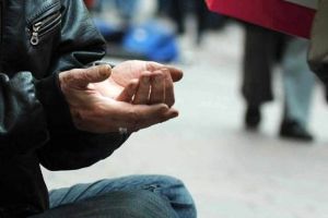 „Dă-mi bani să merg la Timişoara”, noua ÎNȘELĂCIUNE a CERȘETORILOR