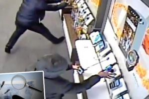 Jafuri pe bandă rulantă, în judeţul Hunedoara. Autori necunoscuţi au spart un magazin de telefonie mobilă