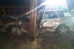 FOTO Accident mortal! Doi bărbaţi au murit, iar unul a fost rănit după ce s-au răsturnat cu maşina