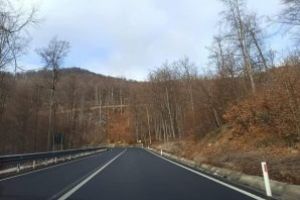 Info trafic: Vizibilitate redusa pe DN18, in Pasul Prislop. Circulatia rutiera se desfasoara in conditii de iarna