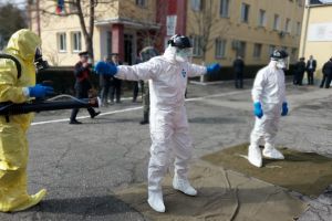 CORONAVIRUSUL LIMITEAZĂ PREZENŢA ÎN SPAŢII PUBLICE!