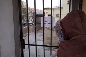 Măsuri anti-coronavirus: Adunările cu mai mult de 1.000 de persoane se supendă; fără vizite în spitale la pacienţii internaţi