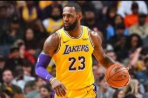 NBA-Baschet: LeBron James a depasit bariera de 34.000 de puncte inscrise in cariera sa