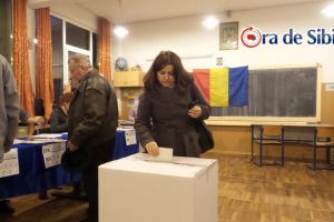 CORONAVIRUS – Politicienii, nevoiţi să-şi facă campanie electorală „în familie”