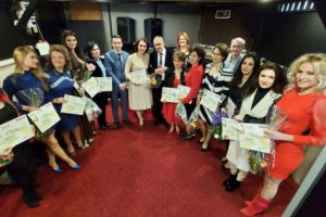 Se poate trăi şi fără FEMINA? Da, dar nu merită!