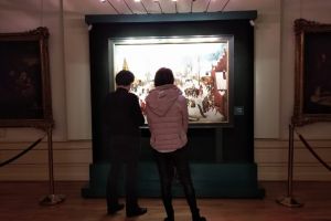 FOTO – Foarte multe sibience au preferat duminică să admire tablouri celebre cu doamne